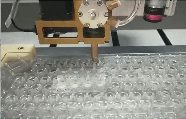 【UV膠】點膠時出現(xiàn)斷膠的原因？如何解決？